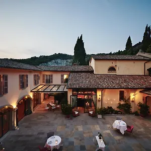 Liverzano Resort