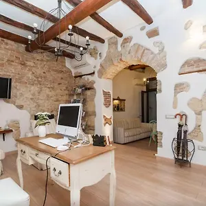 Archè , Cagliari Italia
